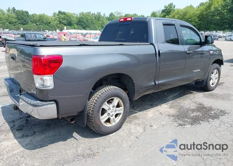 2011 Toyota Tundra Grade 5.7L V8 z USA, uszkodzony, nr VIN 5TFUY5F17BX176755